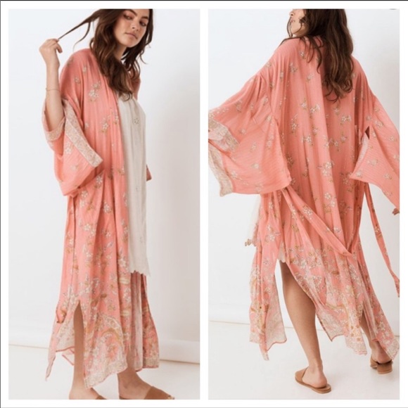 Lena Vie Other - NOW IN!!! Wild Petals Gypsy Kimono In Rose Cotton
